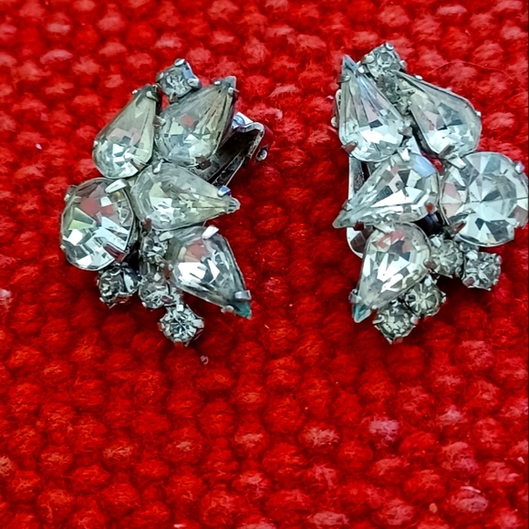 Source Unknown Jewelry - Vintage Rhinestone Clip Earrings 1940s-1950s